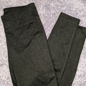Kirkland Workout Tight - Geometric Pattern